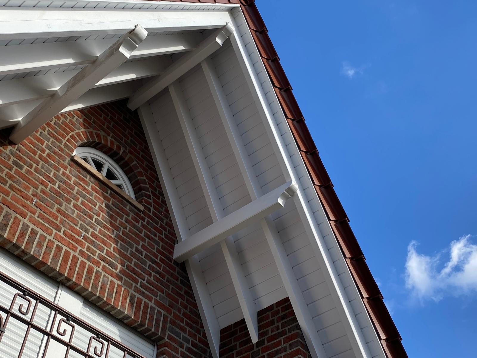 S&auml;uberung der Dachunterseiten und Ortg&auml;nge f&uuml;r ein brillantes Gesamtergebnis.